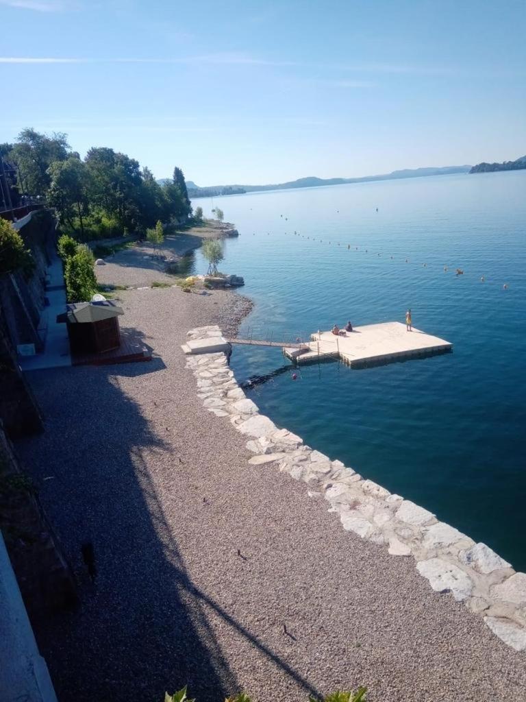 Little Suite Near Lake Verbania Eksteriør billede